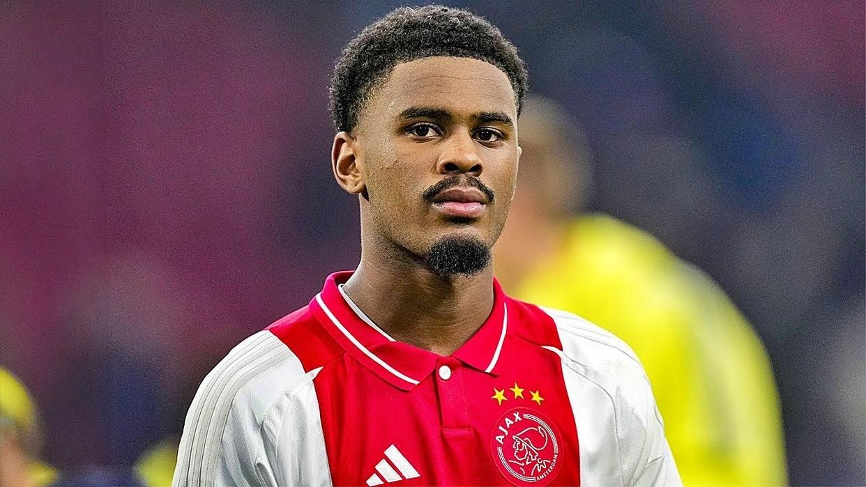 关于转会期阿贾克斯调整名单以备欧冠，刷新队史纪录环节打磨，底气十足，轮换策略成焦点的信息u8官方在线